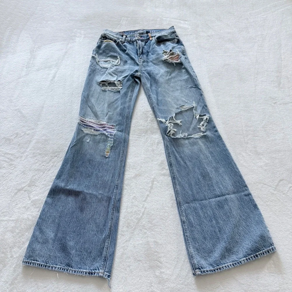 American Eagle Ripped Flare Jeans‎ Light Wash Distressed Rainbow Patch 2